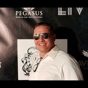 Meet your Posher, Nick